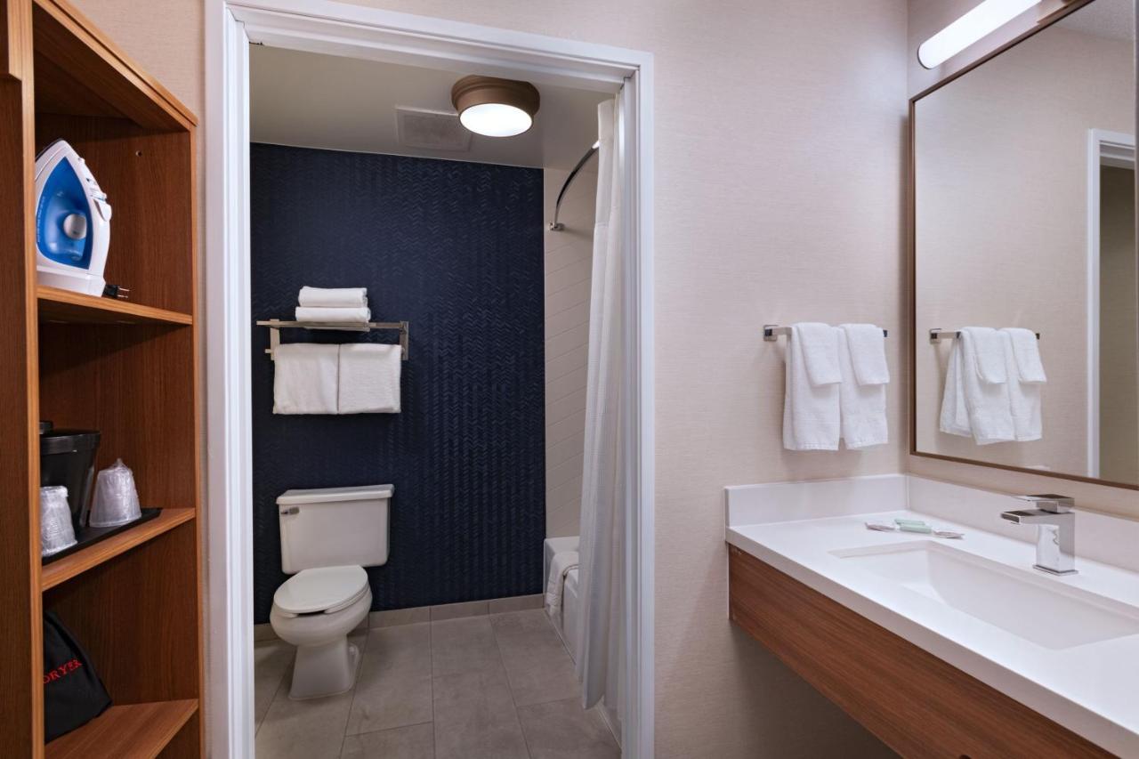 Fairfield Inn & Suites Kansas City Airport Exterior foto