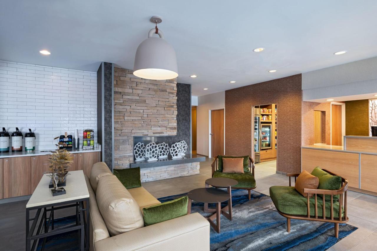 Fairfield Inn & Suites Kansas City Airport Exterior foto