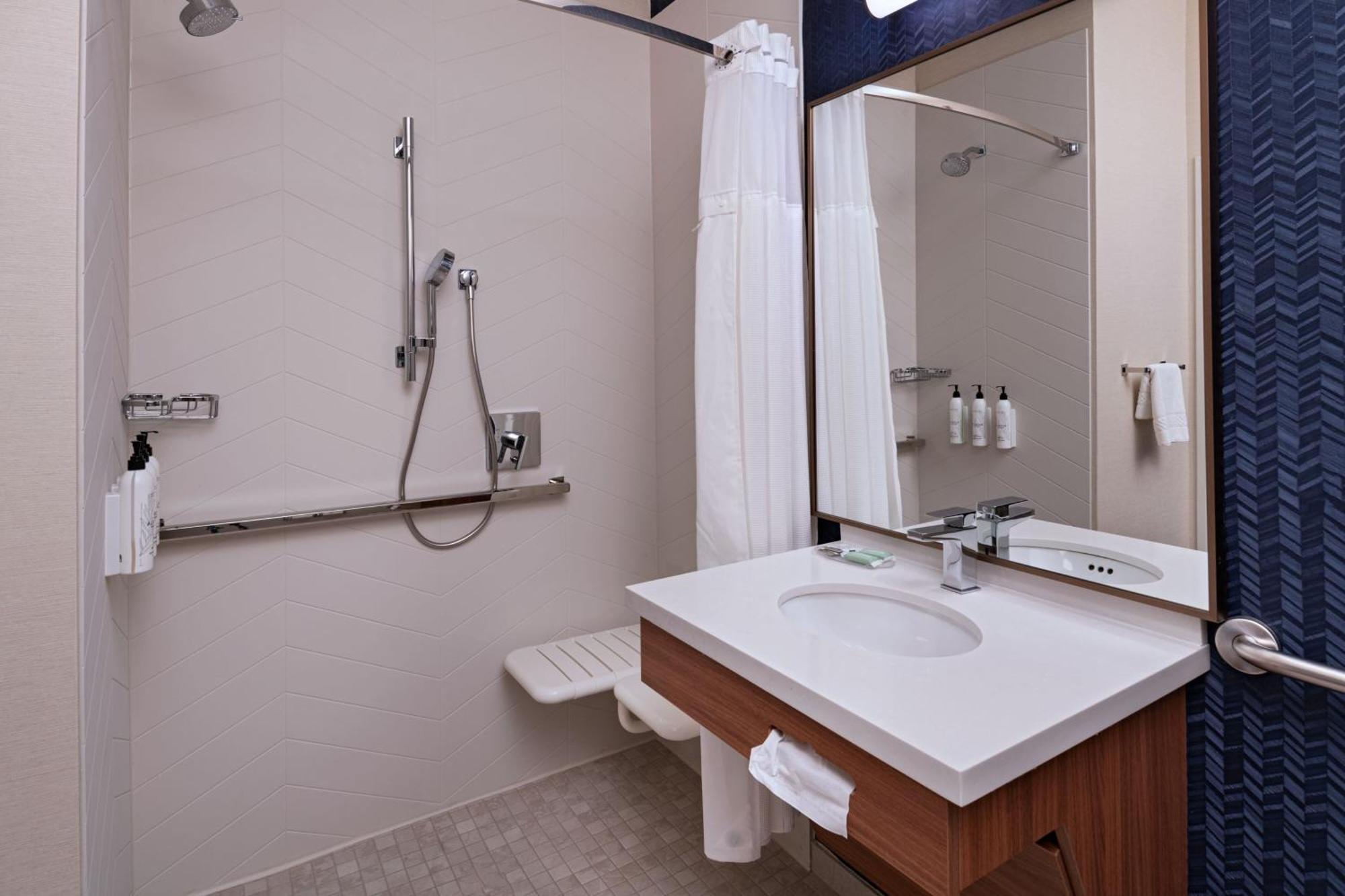Fairfield Inn & Suites Kansas City Airport Exterior foto