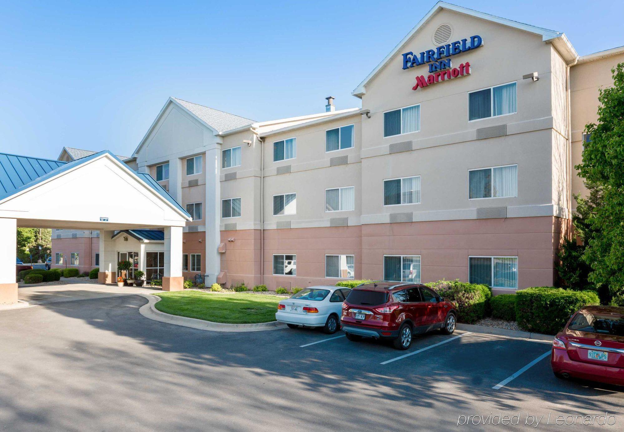 Fairfield Inn & Suites Kansas City Airport Exterior foto
