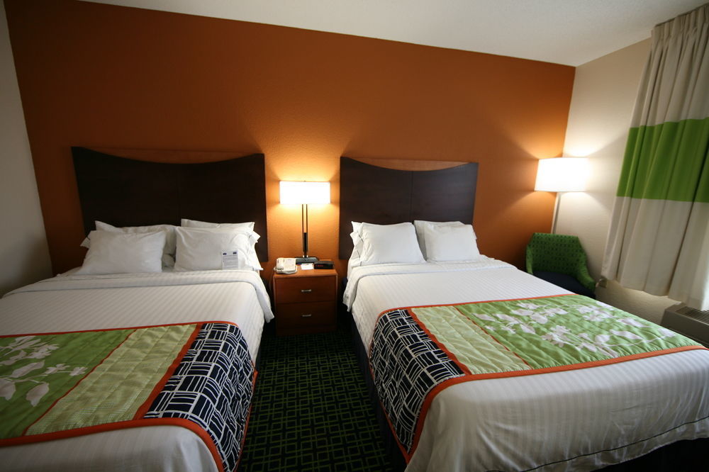 Fairfield Inn & Suites Kansas City Airport Exterior foto